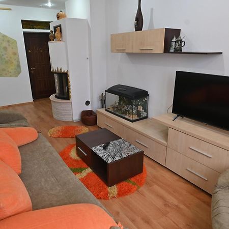 Apartament Camelia Petroşani Esterno foto